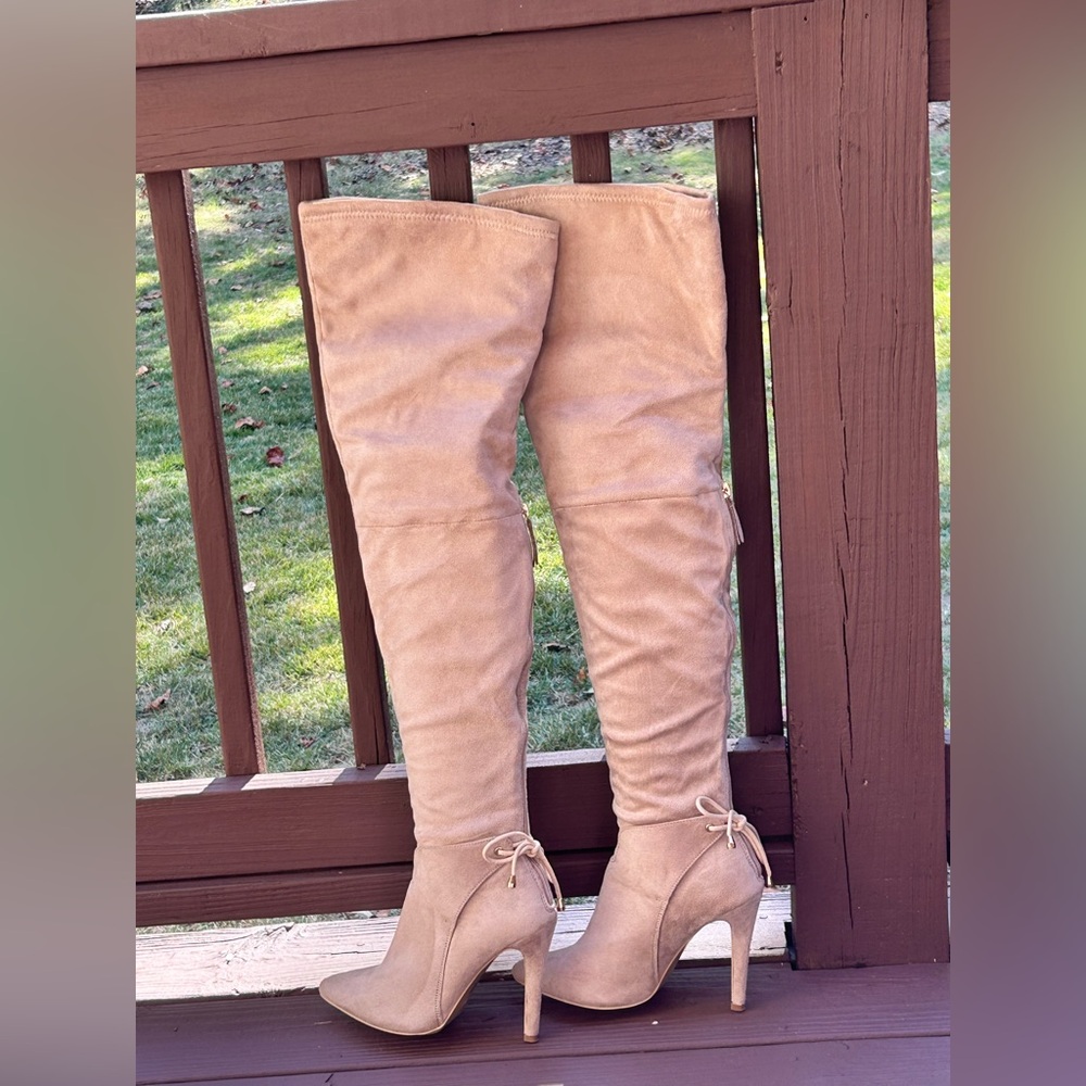 👠💯Boohoo Taupe Over-the-Knee Boots